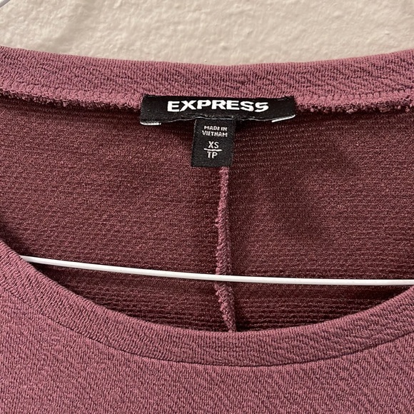 Express tie back/front top! - Picture 2 of 4